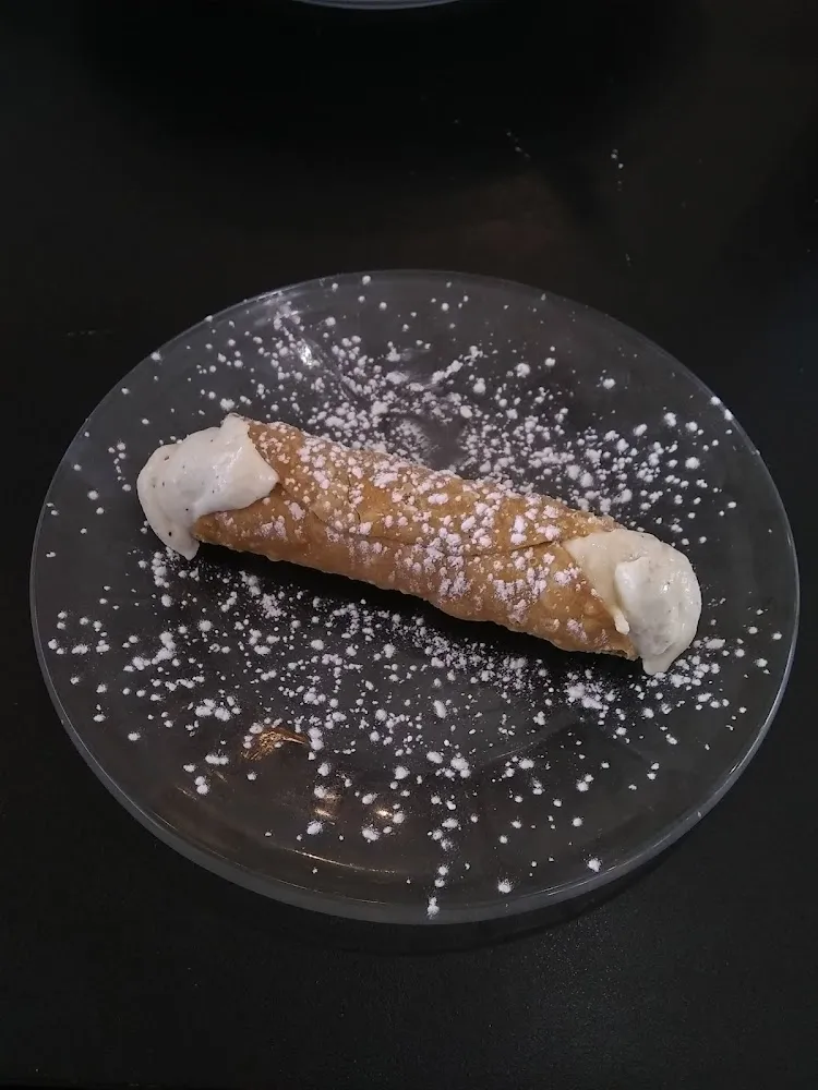 Cannoli Tiramisu