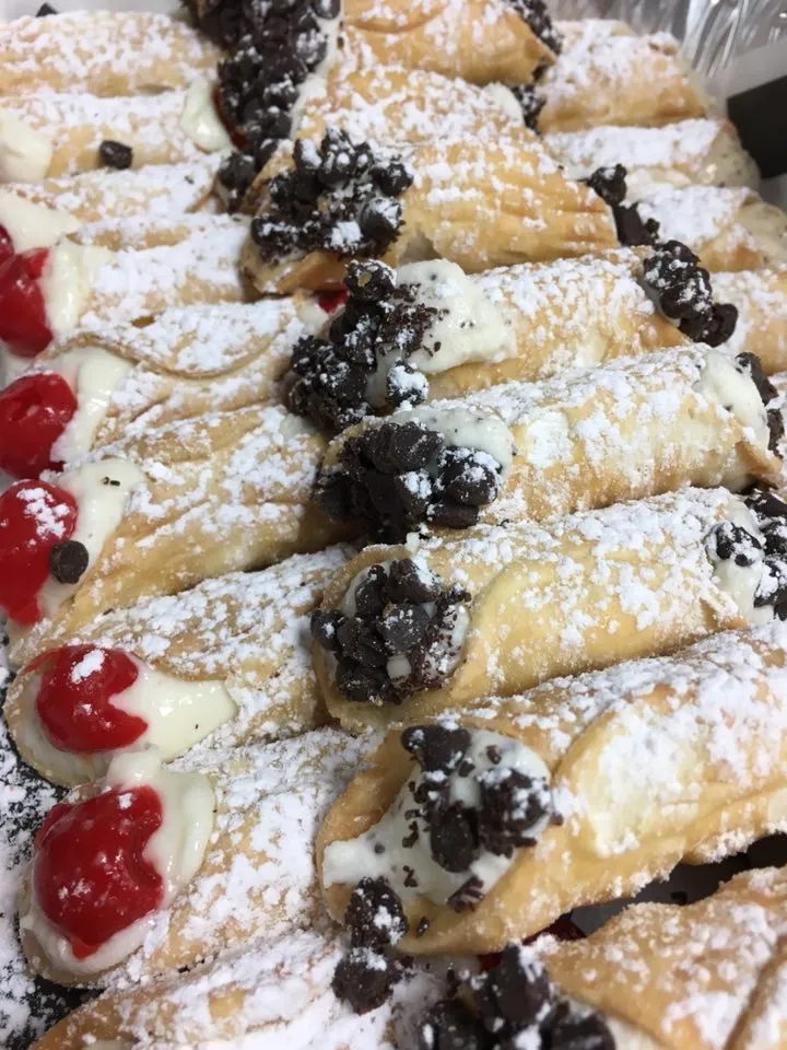 Cannolis